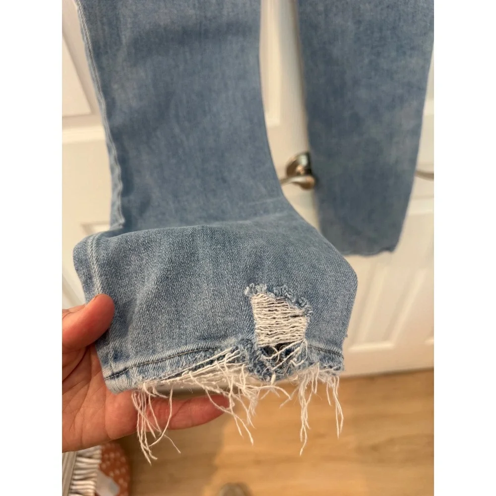 PAIGE Cindy High Rise Straight Leg Distressed Jeans Light Blue Raw Hem. Stretch.